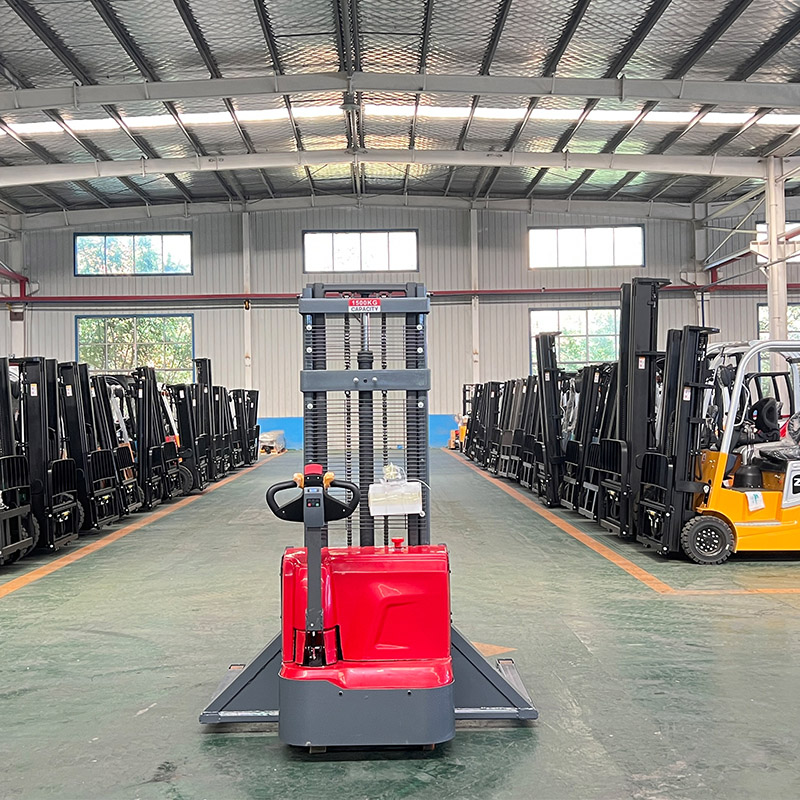 スタッカーコスト