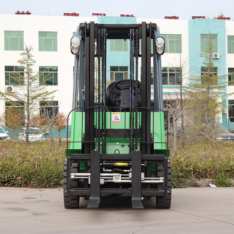 近くでレンタルできるフォークリフト