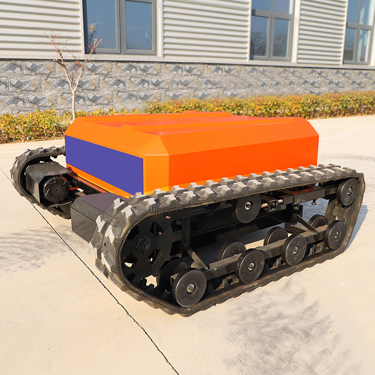 芝生の草刈り機