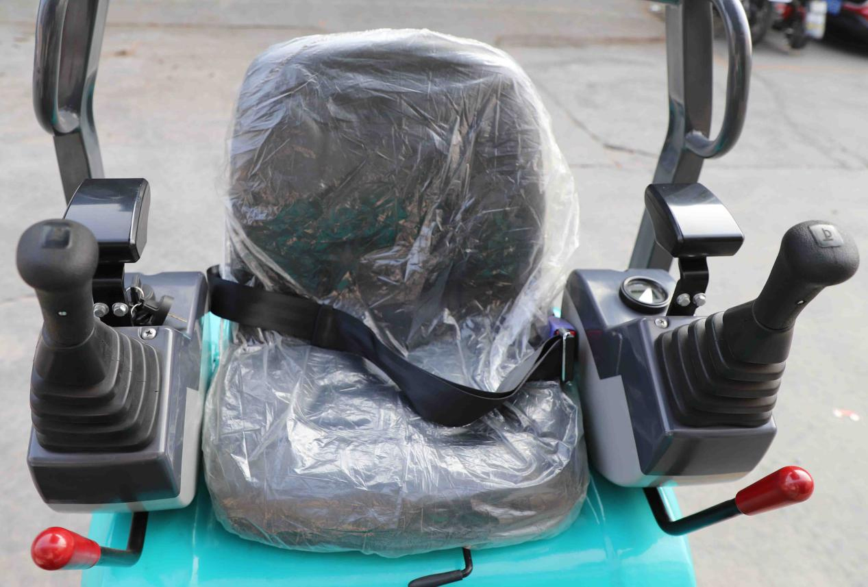 1.2トンの掘削機