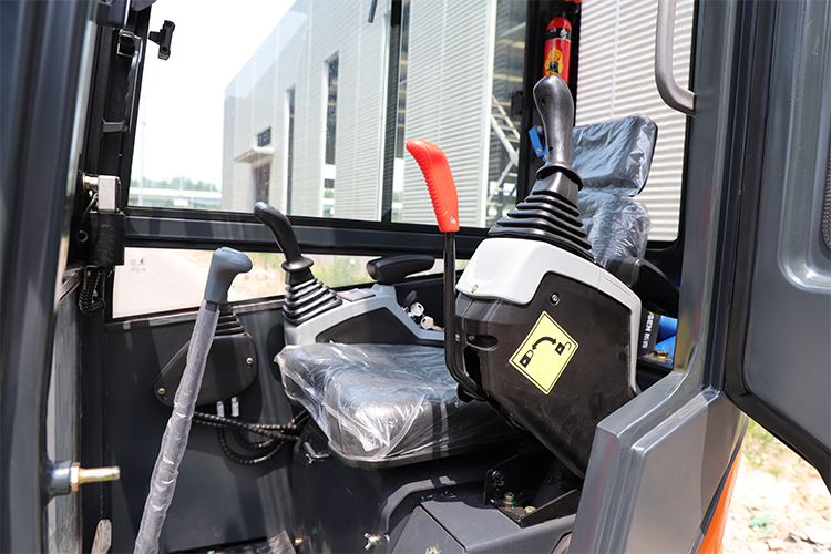 3トン掘削機 3トン掘削機