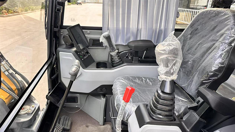 6トンの掘削機を販売中 6トンの掘削機を販売中