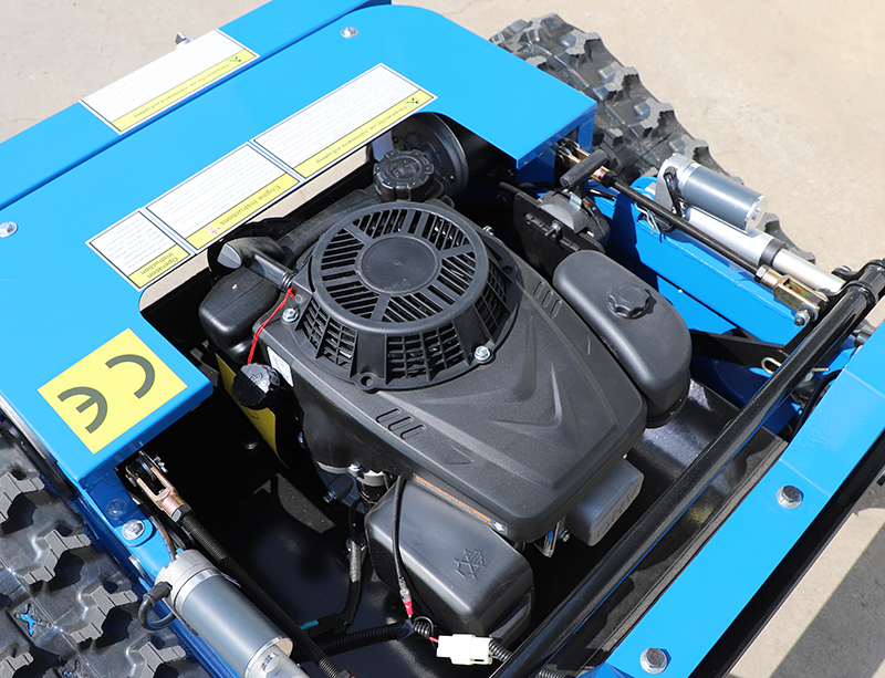 自走式芝刈り機.jpg 自走式芝刈り機.jpg