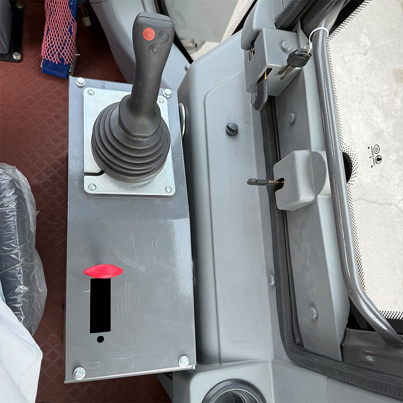 小型ホイールローダー販売中