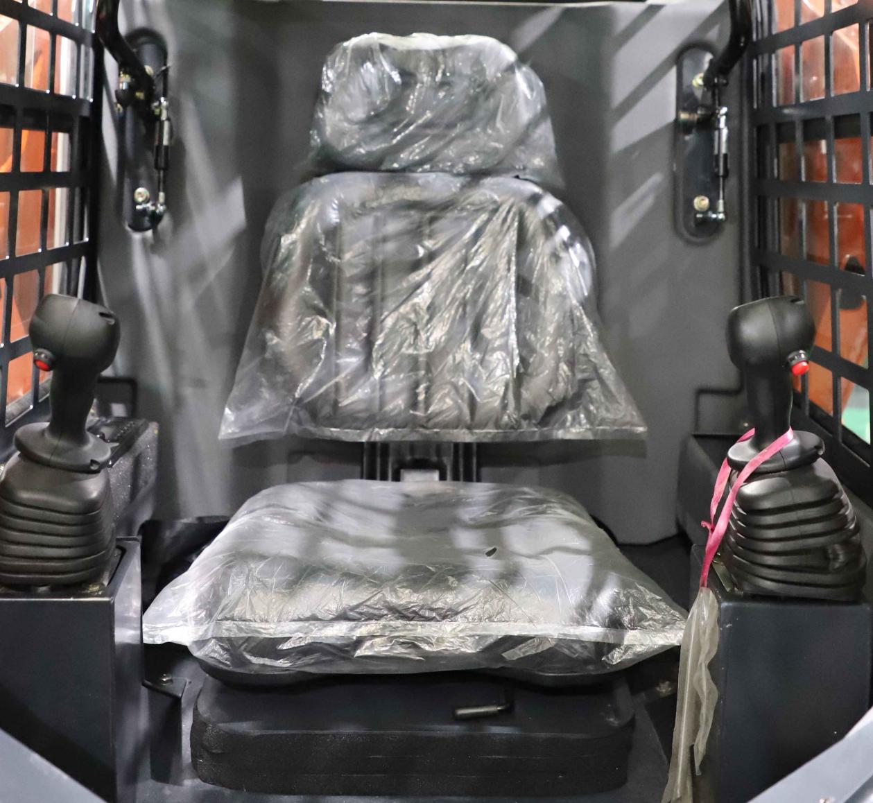 新しいニューホランドスキッドステア 新しいニューホランドスキッドステア