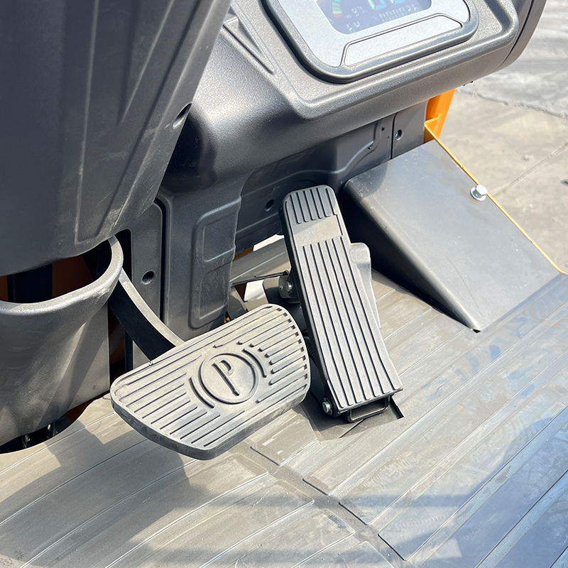 長距離電動フォークリフト