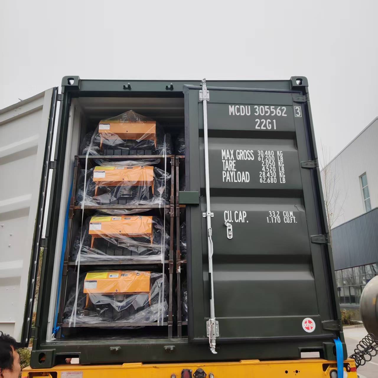 欧州の海外倉庫に芝刈り機の在庫あり 欧州の海外倉庫に芝刈り機の在庫あり